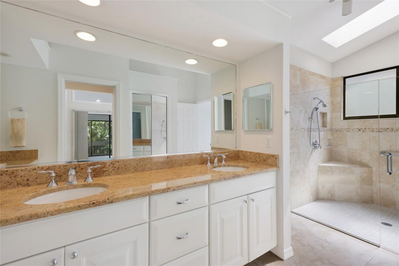 851 Faulkwood Court, Sarasota, FL 34232 Photo
