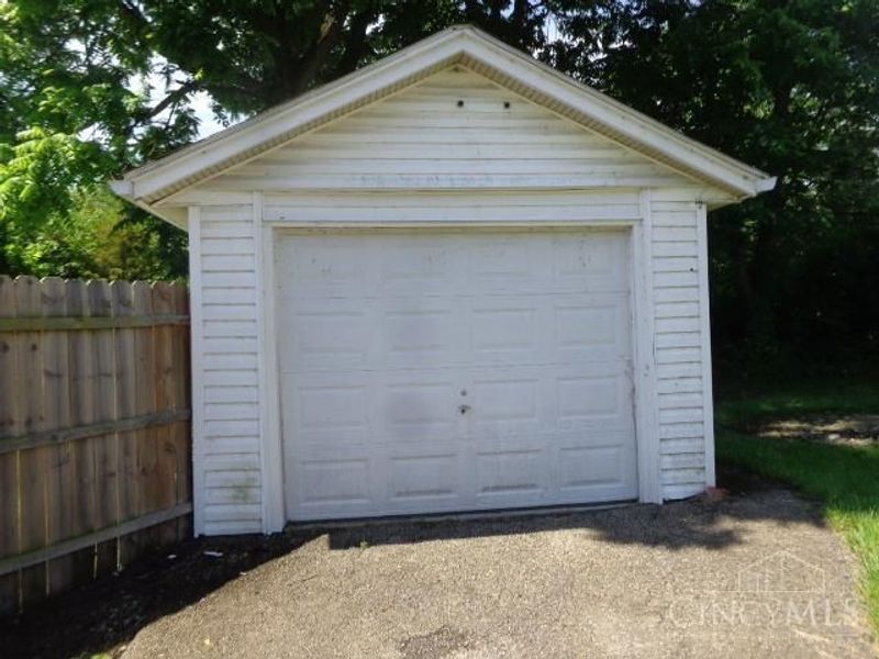 2632 W Riverview Avenue, Dayton, OH 45402 Photo 12