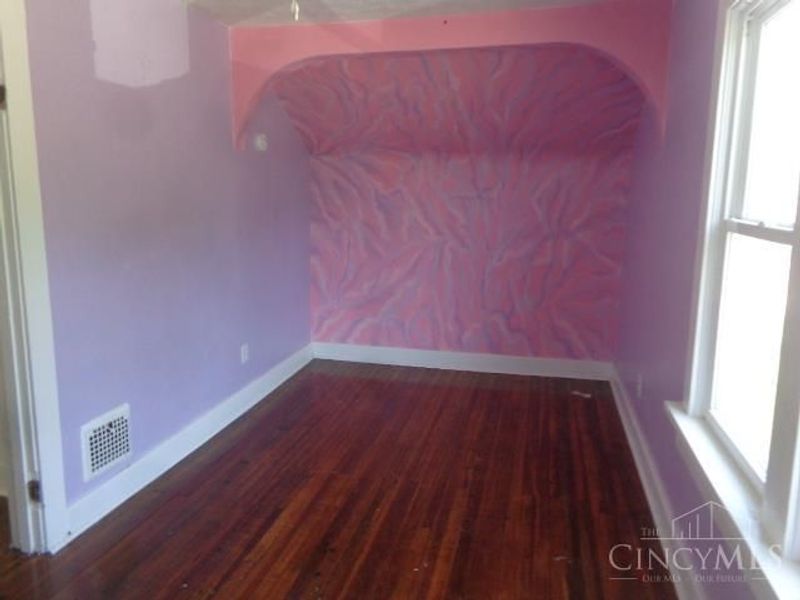 2632 W Riverview Avenue, Dayton, OH 45402 Photo 2