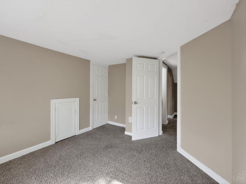 2484 Montana Avenue, Cincinnati, OH 45211 Photo 20