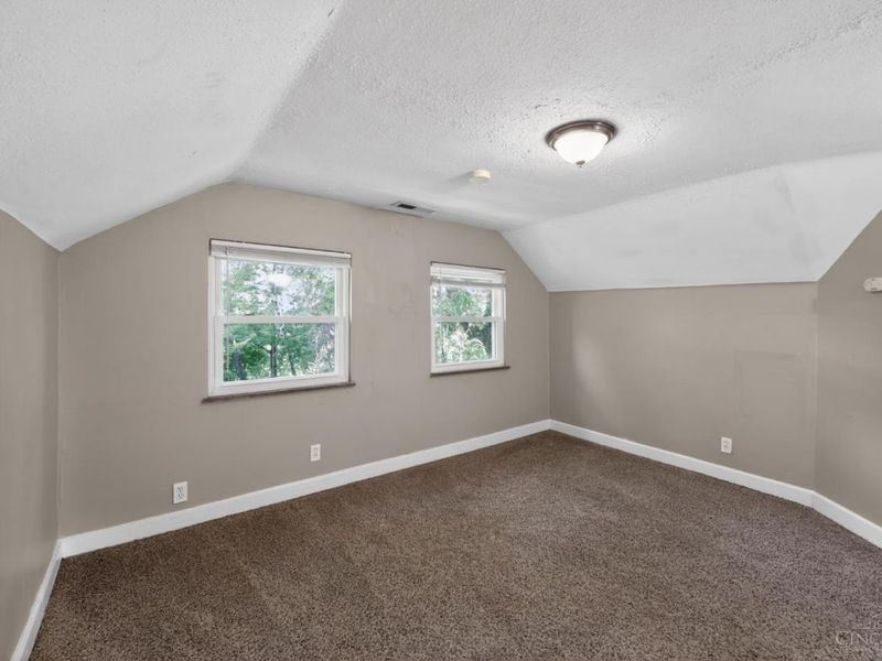 2484 Montana Avenue, Cincinnati, OH 45211 Photo 24