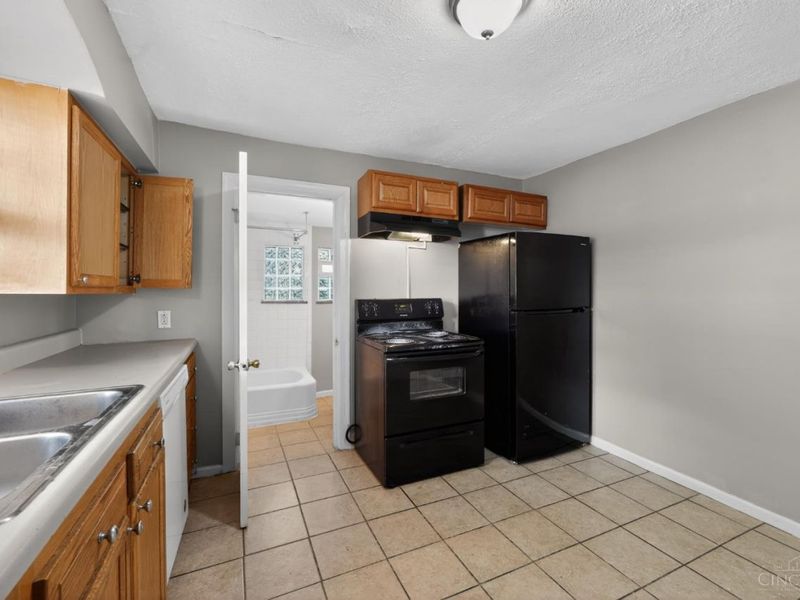 2484 Montana Avenue, Cincinnati, OH 45211 Photo 8