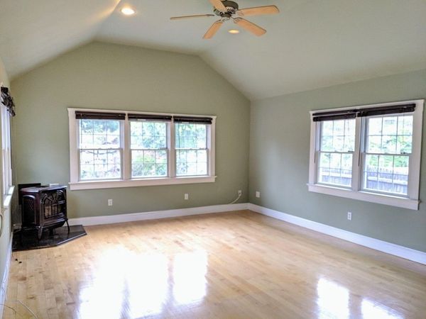 10 Woodbury Ct, Unit 1, Salem, MA 01970