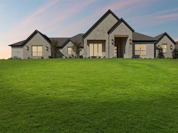 241 Martin Drive, Granbury, TX 76049