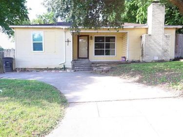 8101 Julie Avenue, Fort Worth, TX 76116