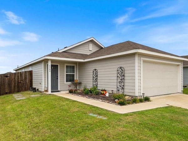 5706 Bristle Leaf Drive, Princeton, TX 75407