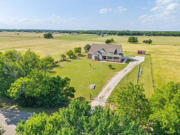 1610 County Road 2712 , Caddo Mills, TX 75135