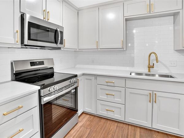 5308 South Drive , Fort Worth, TX 76132