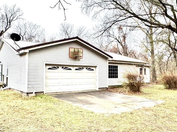 67041 E 166 Road , Wyandotte, OK 74370