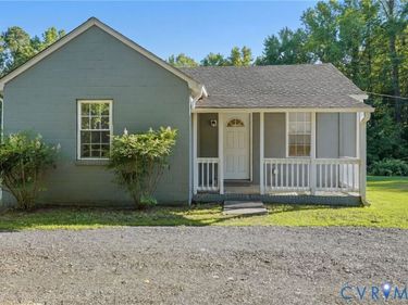 9602 King William Road , Aylett, VA 23009