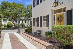 35 Wentworth Street photo 4