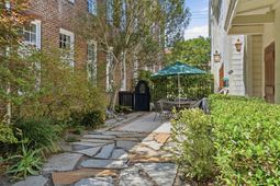35 Wentworth Street photo 4