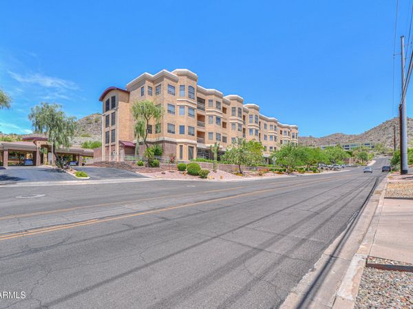 9820 N CENTRAL Avenue, Unit 212, Phoenix, AZ 85020