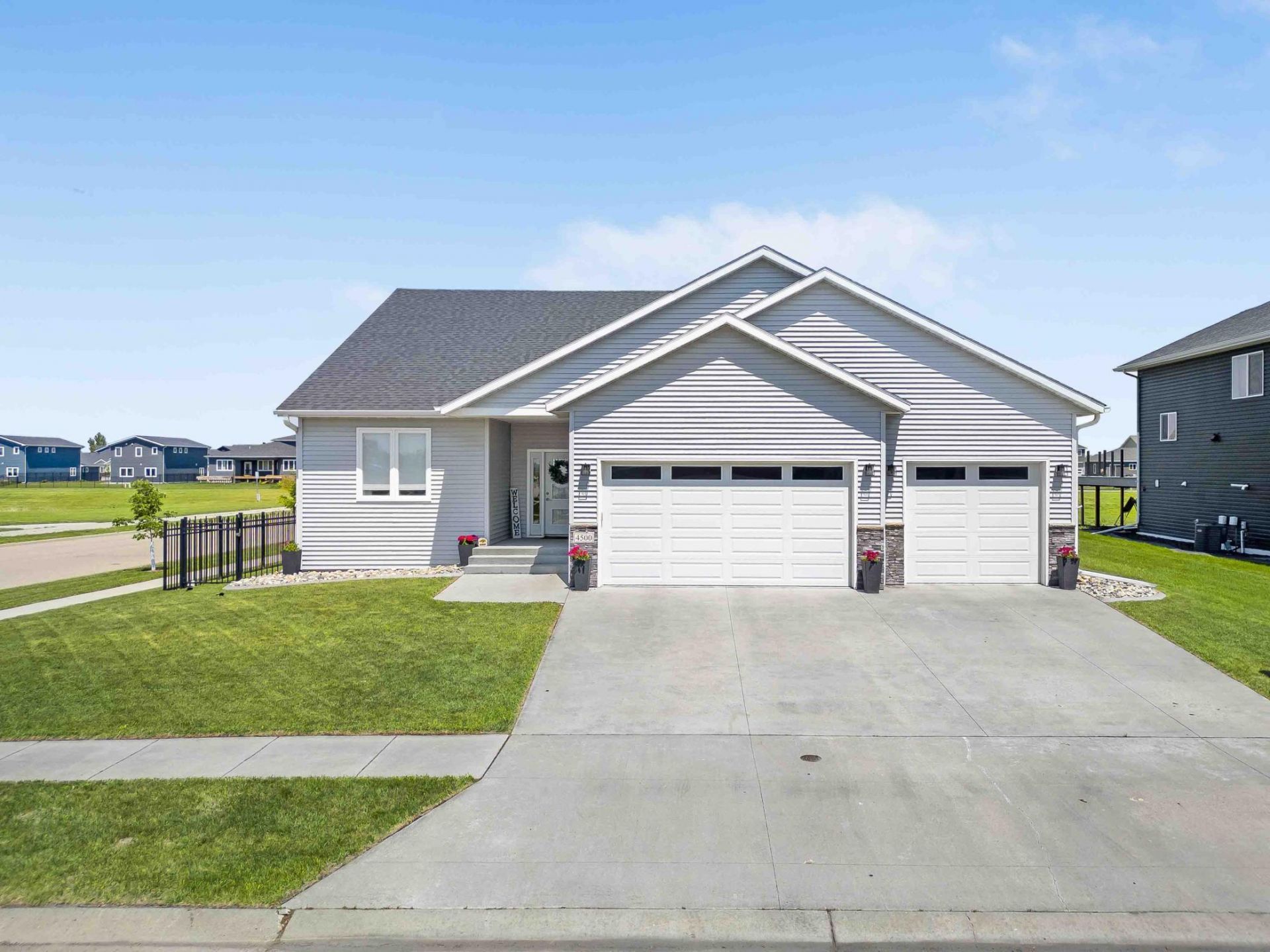 4500 Blue Stem Way, Moorhead, MN 56560 Main Photo