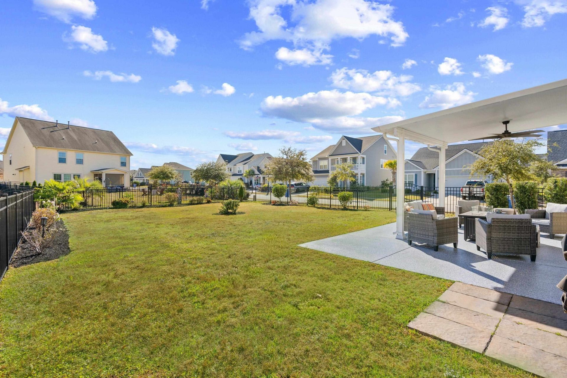 1198 Shire Way  Photo 12