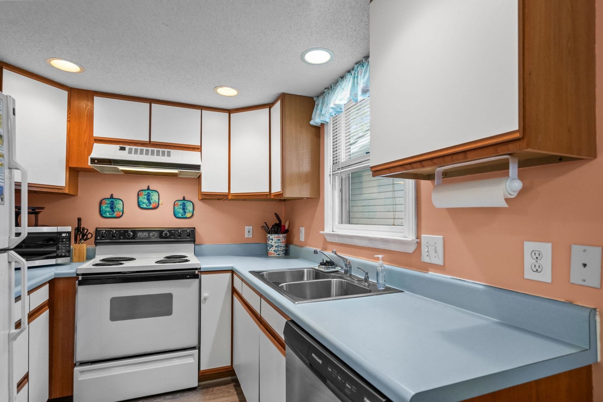 6001 - 1463a S Kings Hwy. Photo 19