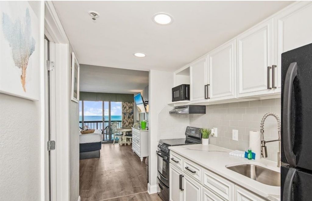 2401 S Ocean Blvd. Photo 5