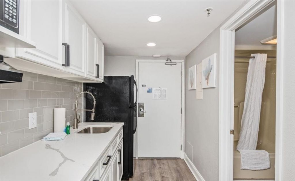 2401 S Ocean Blvd. Photo 9