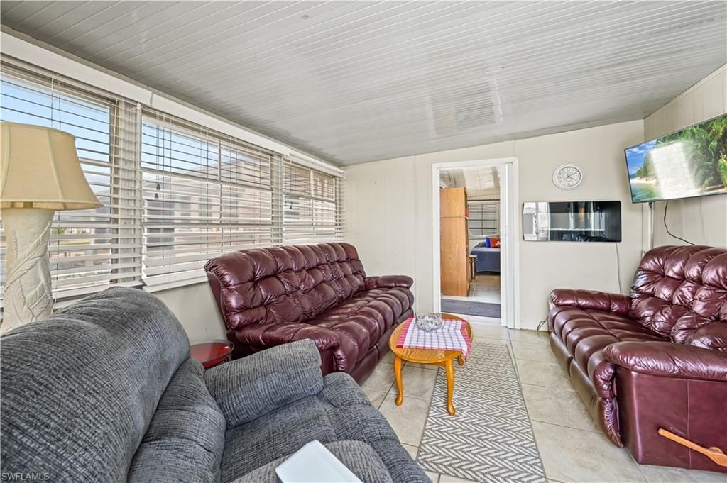 11641 Cardiff Dr , Fort Myers, FL 33908 Photo
