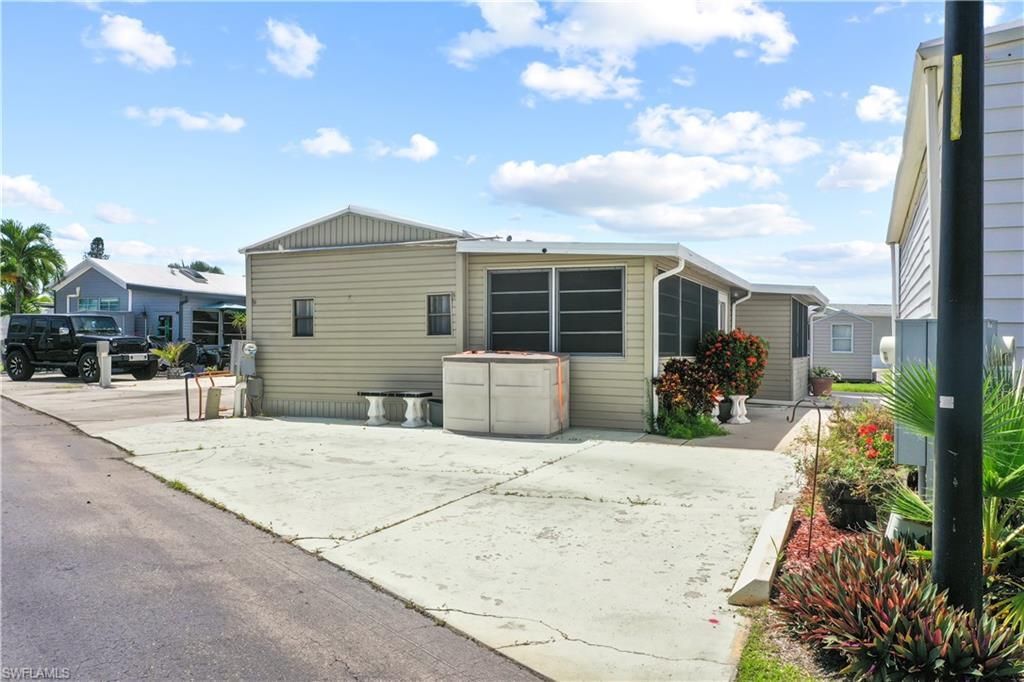 11641 Cardiff Dr , Fort Myers, FL 33908 Photo