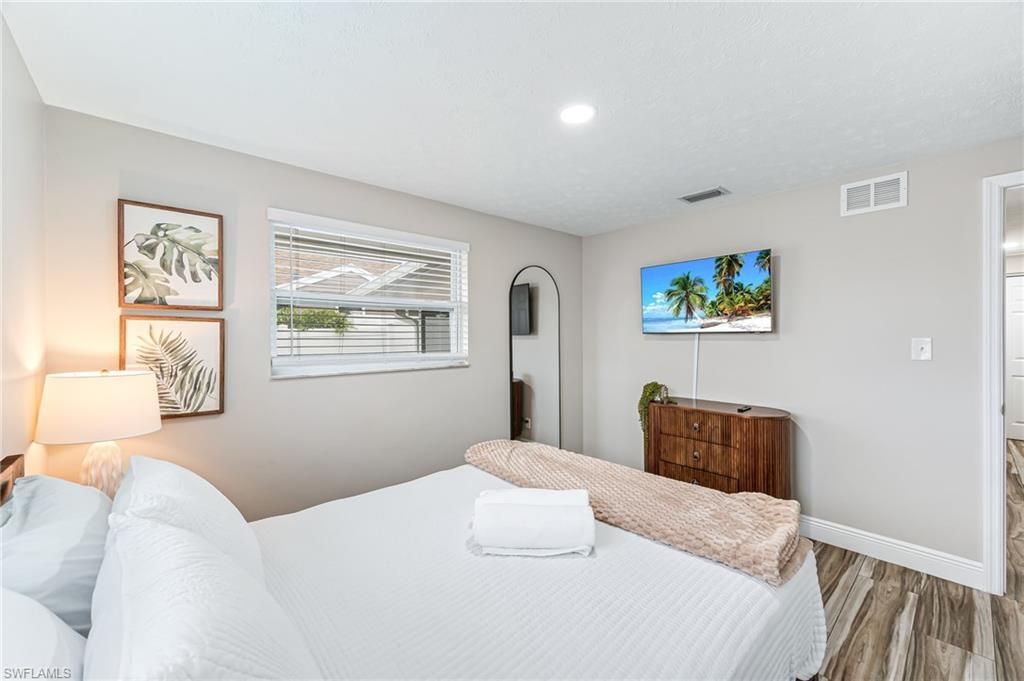 668 97th Ave N, Naples, FL 34108 Photo