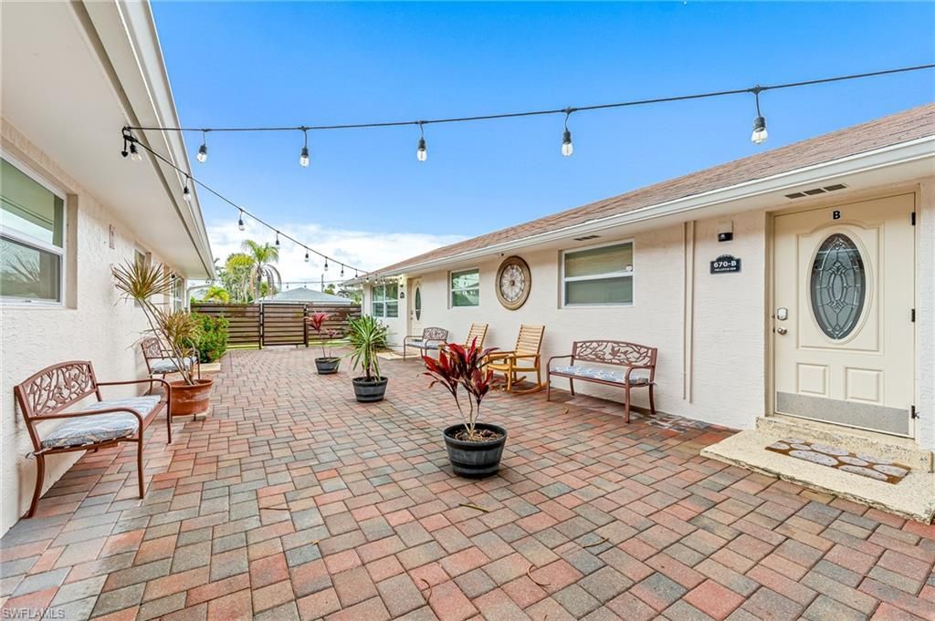 668 97th Ave N, Naples, FL 34108 Photo