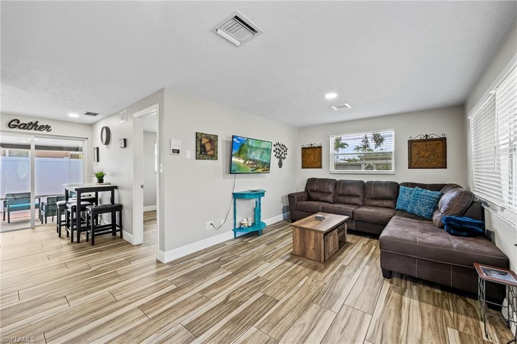 668 97th Ave N, Naples, FL 34108 Photo