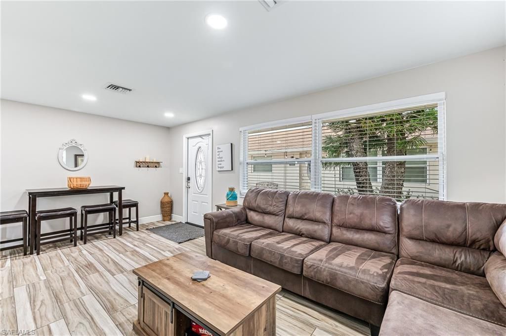 668 97th Ave N, Naples, FL 34108 Photo