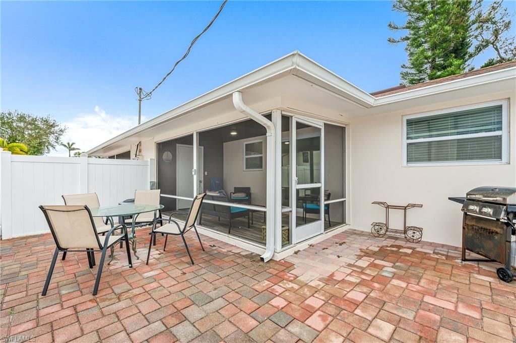 668 97th Ave N, Naples, FL 34108 Photo