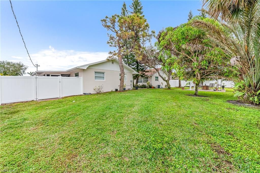 668 97th Ave N, Naples, FL 34108 Photo