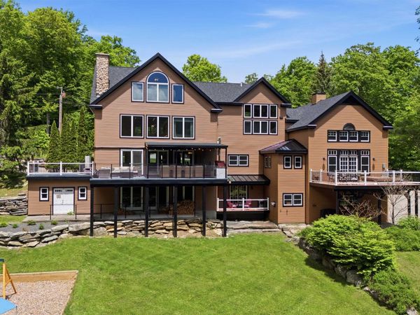 27 Mountain View Road, Winhall, VT 05340