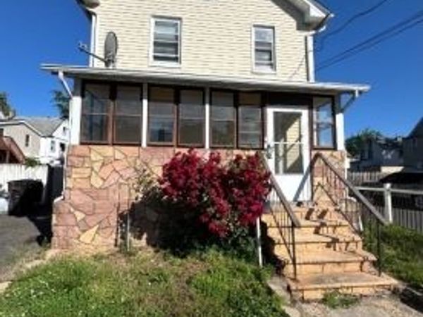 835 E 2nd St, Plainfield, NJ 07062