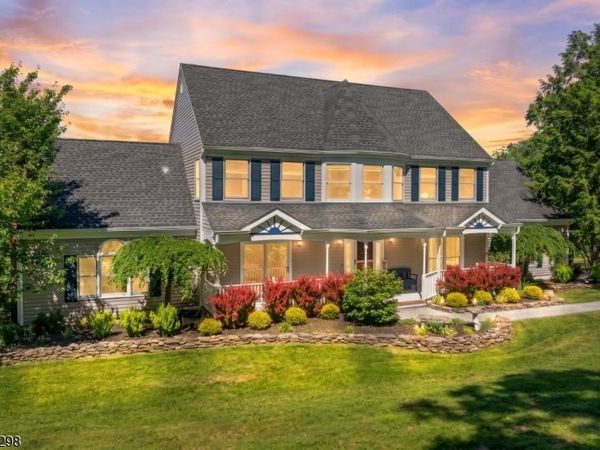 120 Old Clinton Rd, Raritan, NJ 08822