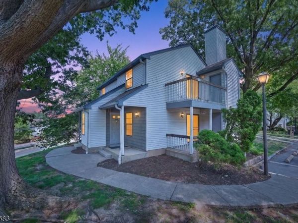 502 Woodbridge Commons Way, Woodbridge, NJ 08830