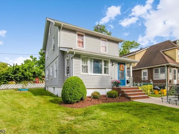 13 Elm Dr, Cedar Grove, NJ 07009