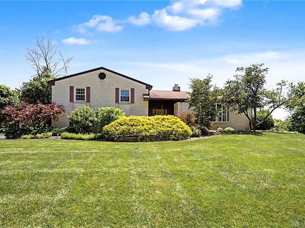 174 Marbrook Drive, Dayton, OH 45429