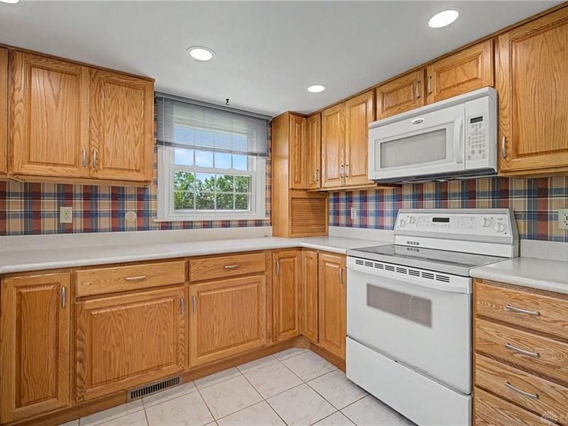 174 Marbrook Drive, Dayton, OH 45429 Photo 12