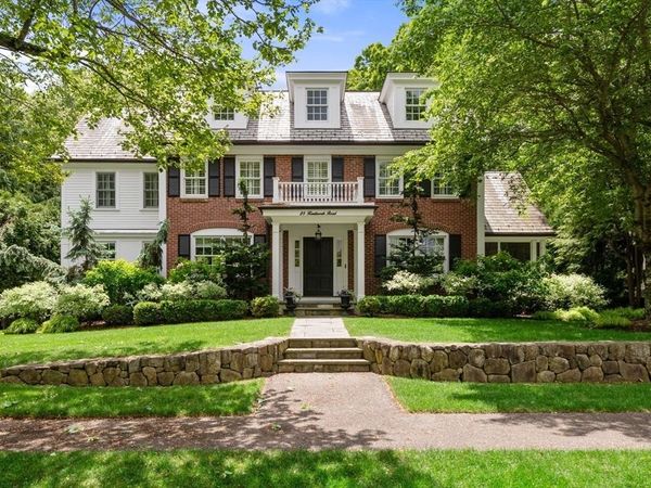 25 Kenilworth Road, Wellesley, MA 02482