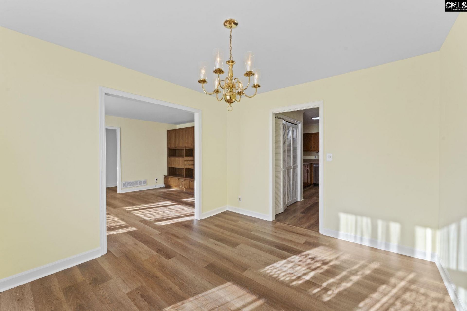 1115 Gardendale Drive  Photo 12