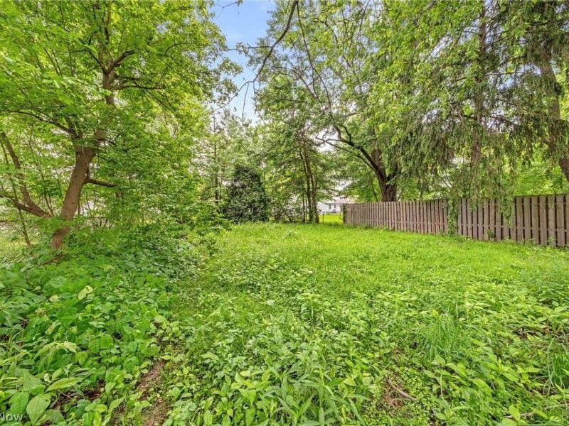 70 W 5th Street , Berea, OH 44017 Photo 18