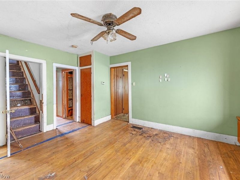 70 W 5th Street , Berea, OH 44017 Photo 7