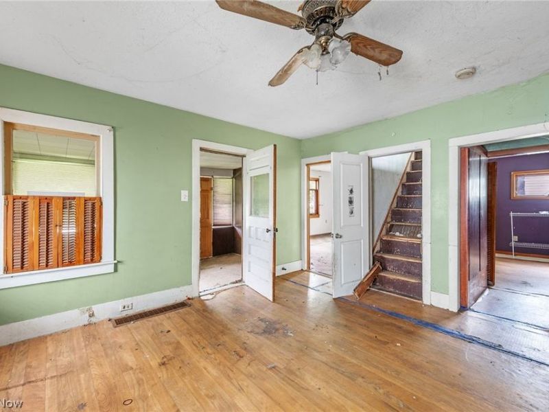 70 W 5th Street , Berea, OH 44017 Photo 8