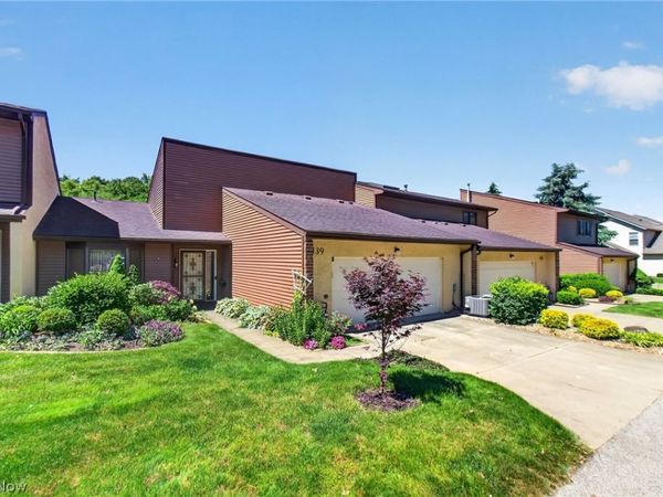 139 Mulberry Lane , Munroe Falls, OH 44262