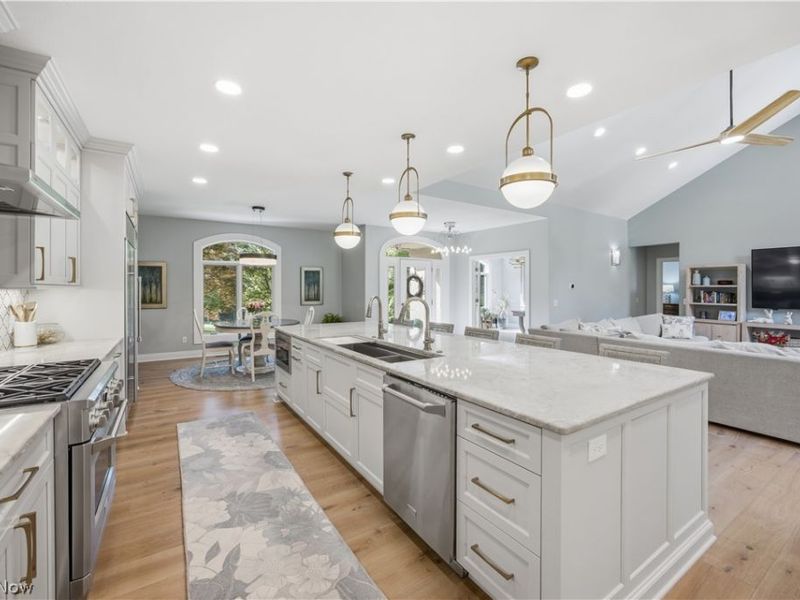 11565 Robin Wood Lane, Chagrin Falls, OH 44023 Photo 9