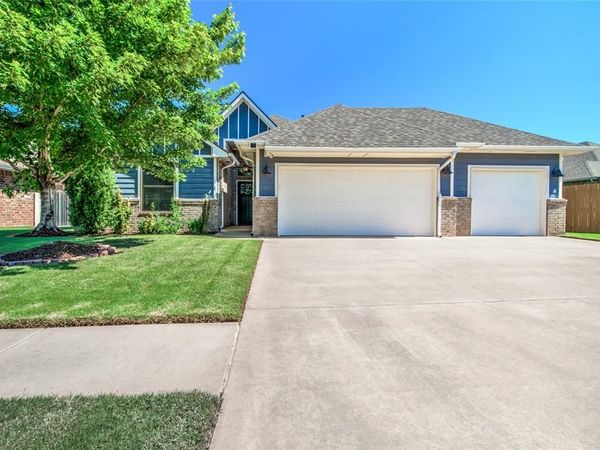 925 NW 191st Street, Edmond, OK 73012