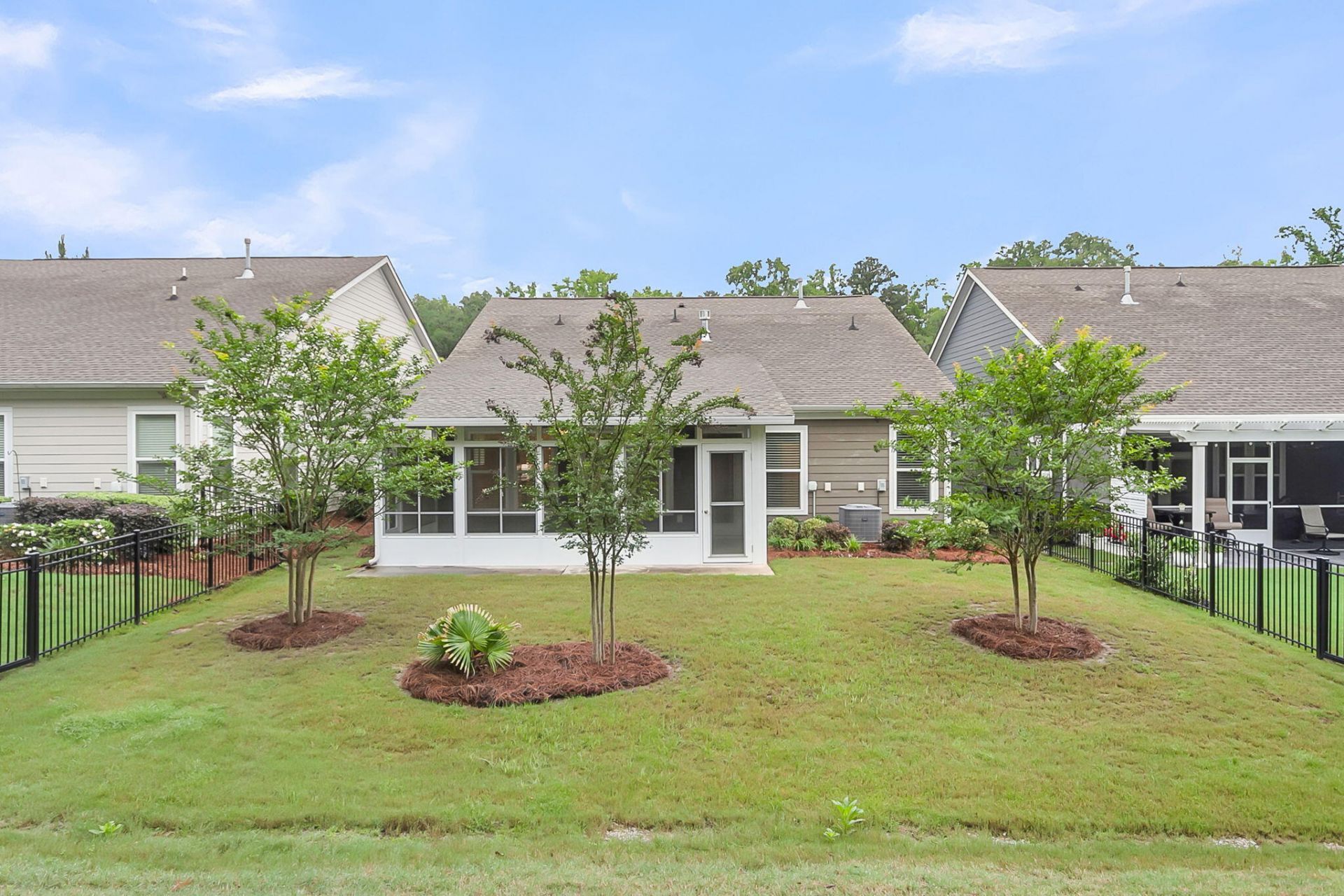 5078 Song Sparrow Way Photo 4