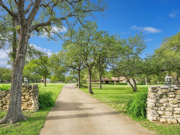 3910 McNeil DR, Austin, TX 78727