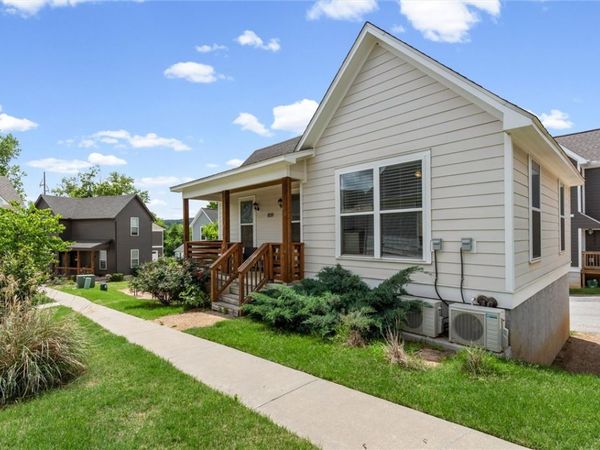859 One Mile Road , Fayetteville, AR 72704