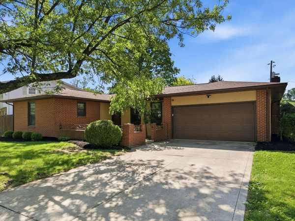 37 Coventry Road , Delaware, OH 43015