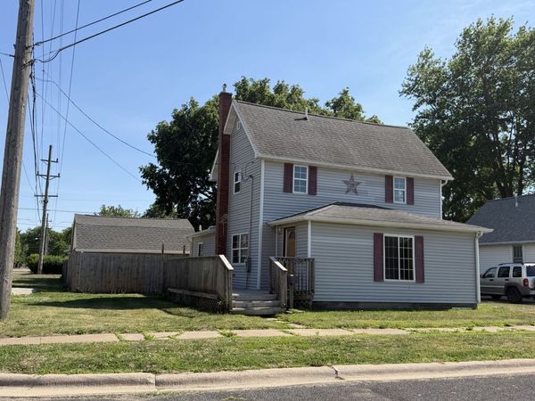 414 East 8th Street , Rock Falls, IL 61071